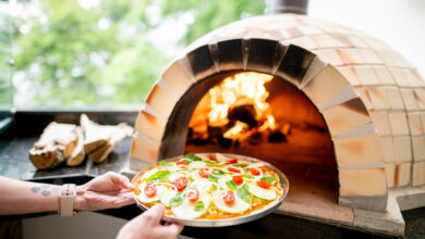 Piec do pizzy w ogrodzie